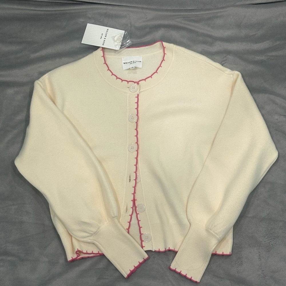 Chic Cream Cardigan with Pink Accents